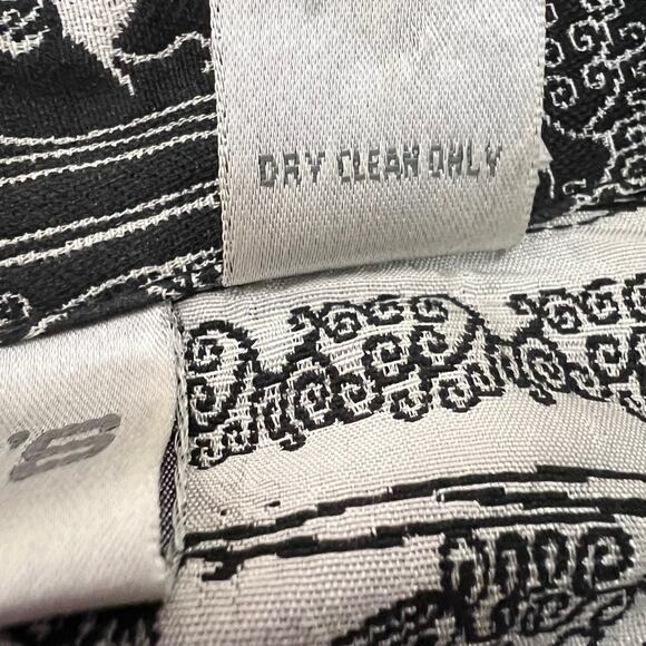 Chicos Womens Silk Blend Jacket Medium Black White Cameo Print Broken Zipper - Picture 6 of 6